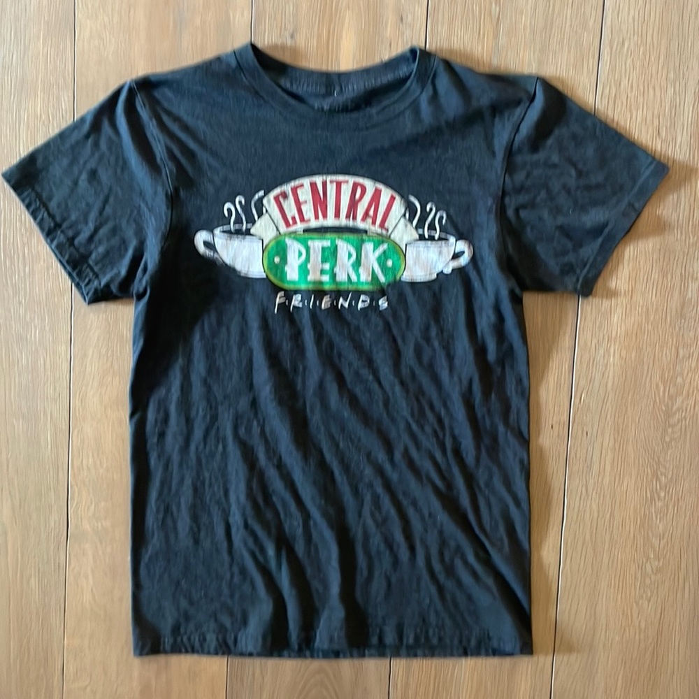 "Central Perk" Friends T-Shirt- size S